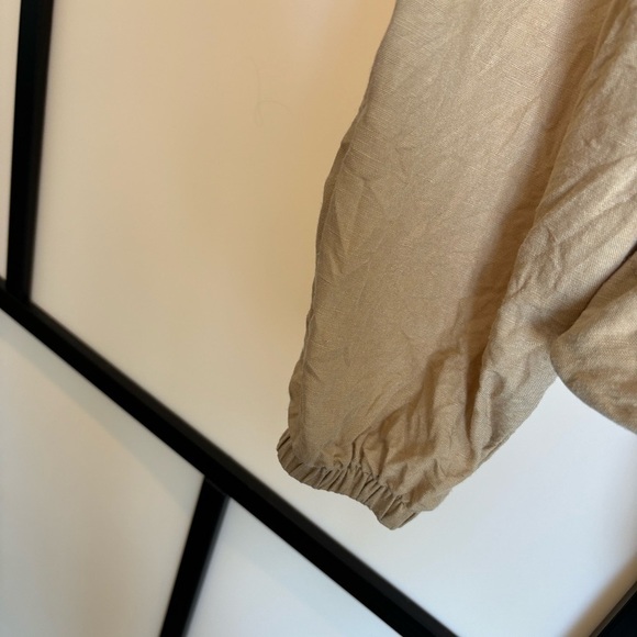 OYSHO Spain linen blend belted blouse top. Size medium - Picture 9 of 16